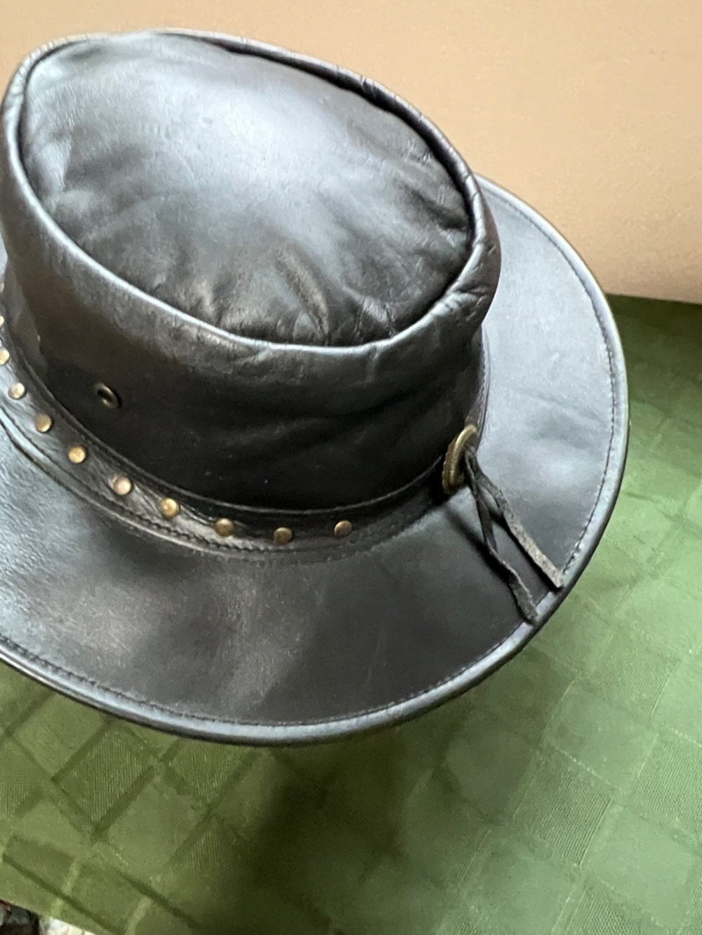 Men's Black Leather Outback Hat - Classic Ranch Style - Picture 6 of 15